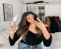 The YouTuber also feature herself for various marketing campaigns of many up liking brands and advertise them.